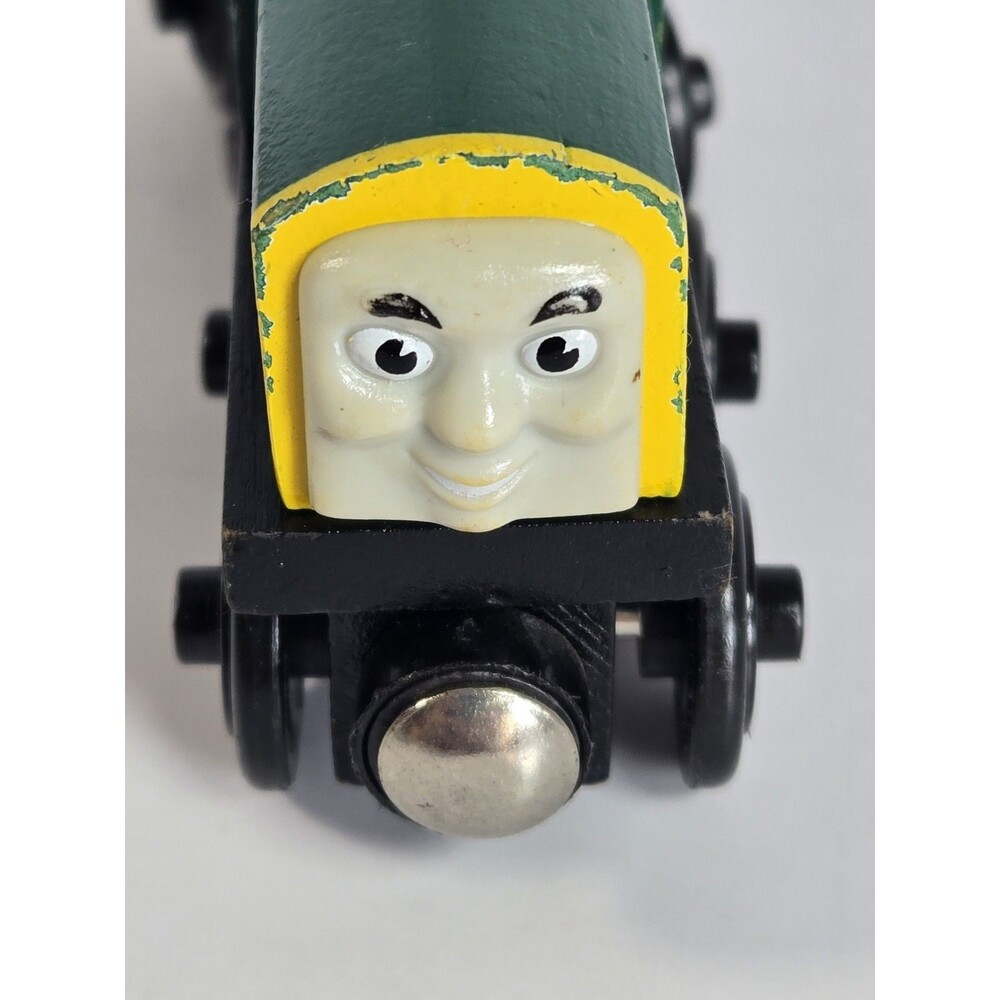 Thomas Wooden Railway DEREK Green Diesel Engine Magnetic Learning Curve Train